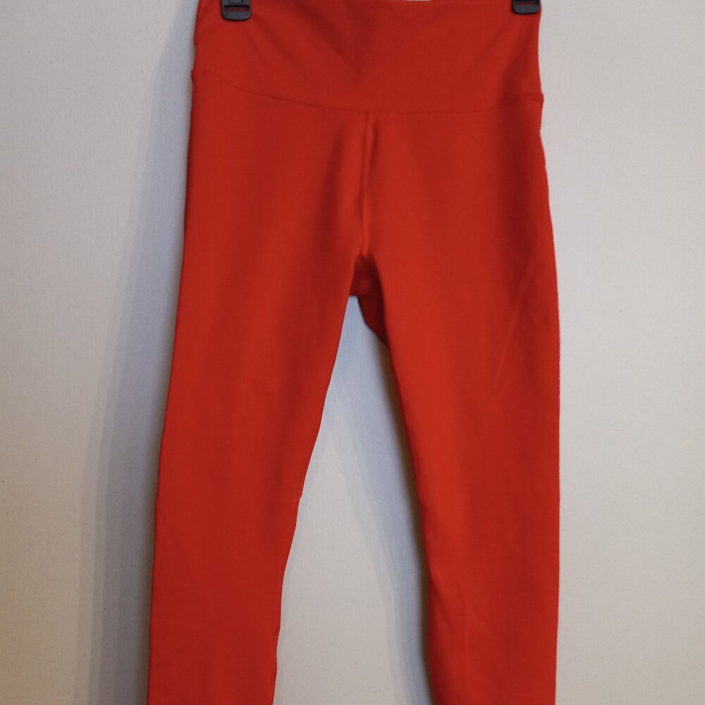 Fabletics Powerhold leggings Size Small new without tags
